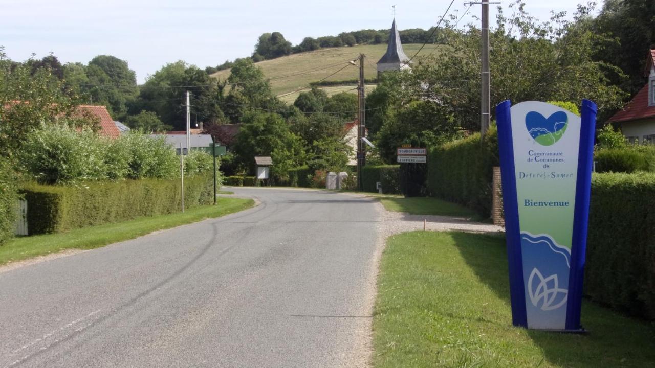 Gite De La Souche Avec Jacuzzi Doudeauville 외부 사진